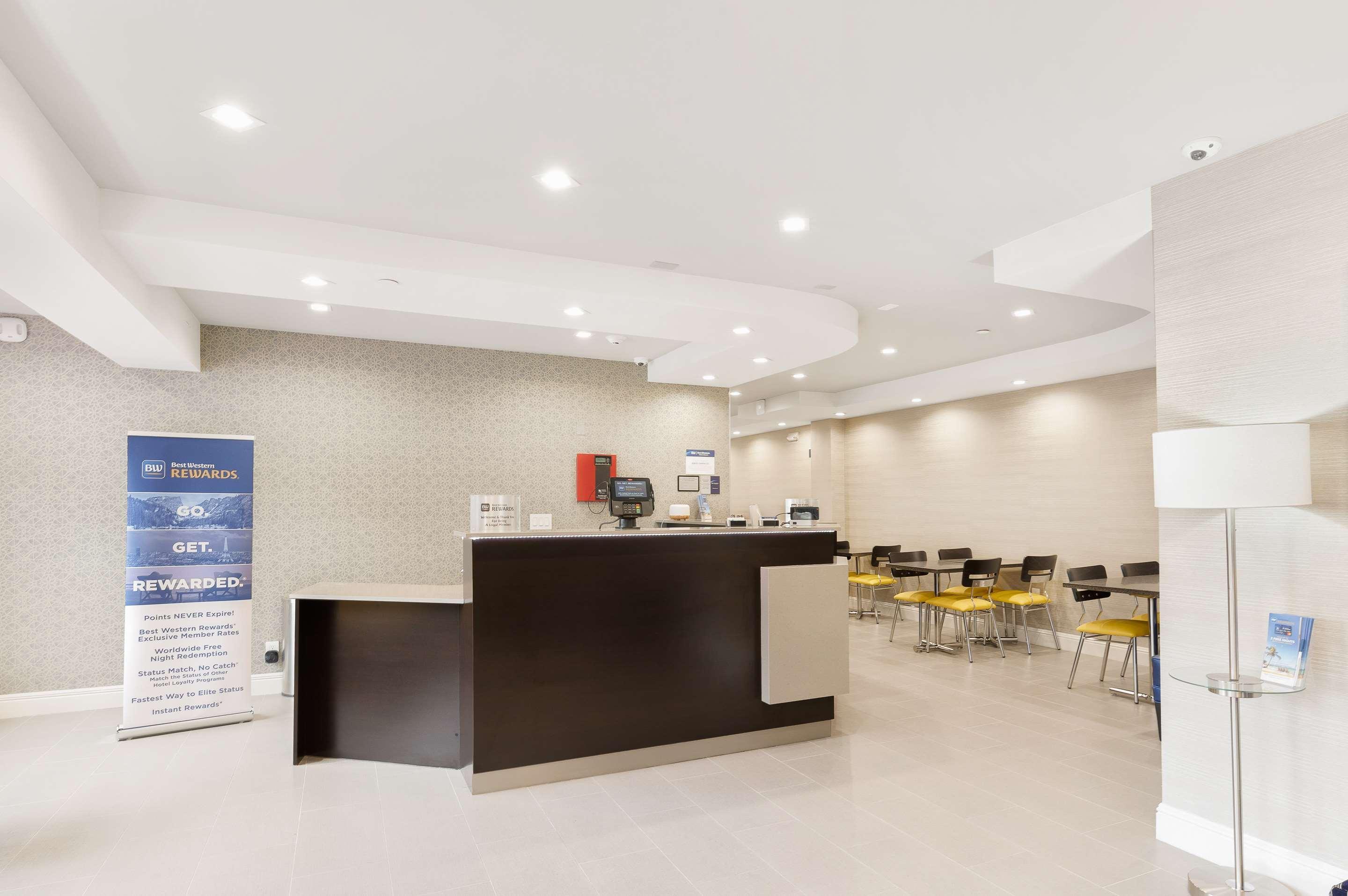 Best Western Plus Laredo Inn & Suites Extérieur photo